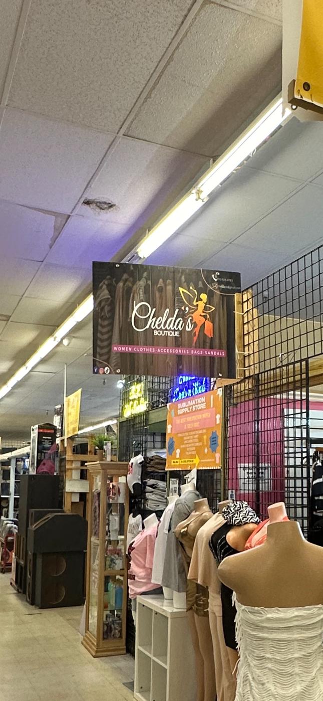 cheldas-boutique-tampa-mall-01